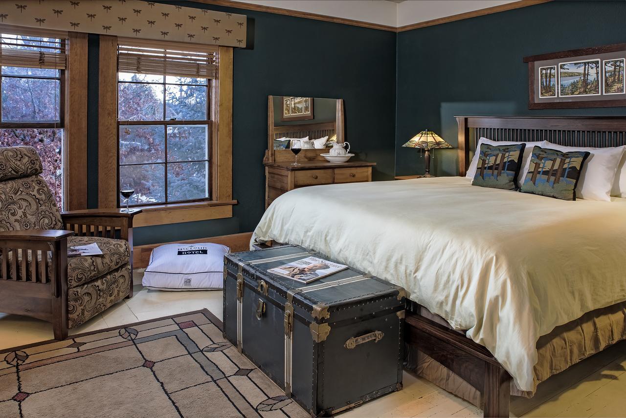 Mccloud Hotel Bagian luar foto