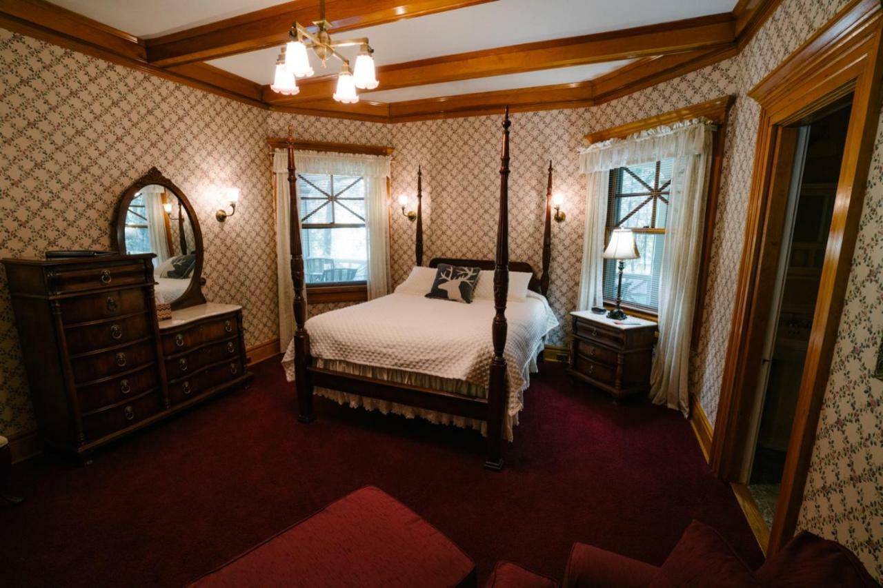 Mccloud Hotel Bagian luar foto