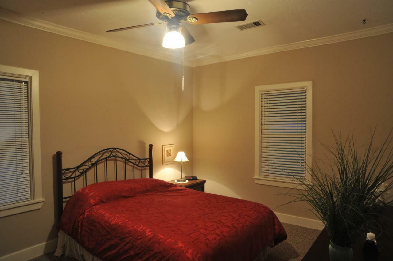 Mccloud Hotel Bagian luar foto