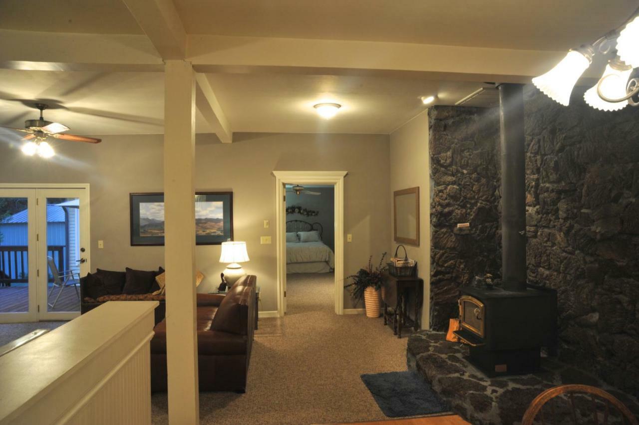 Mccloud Hotel Bagian luar foto